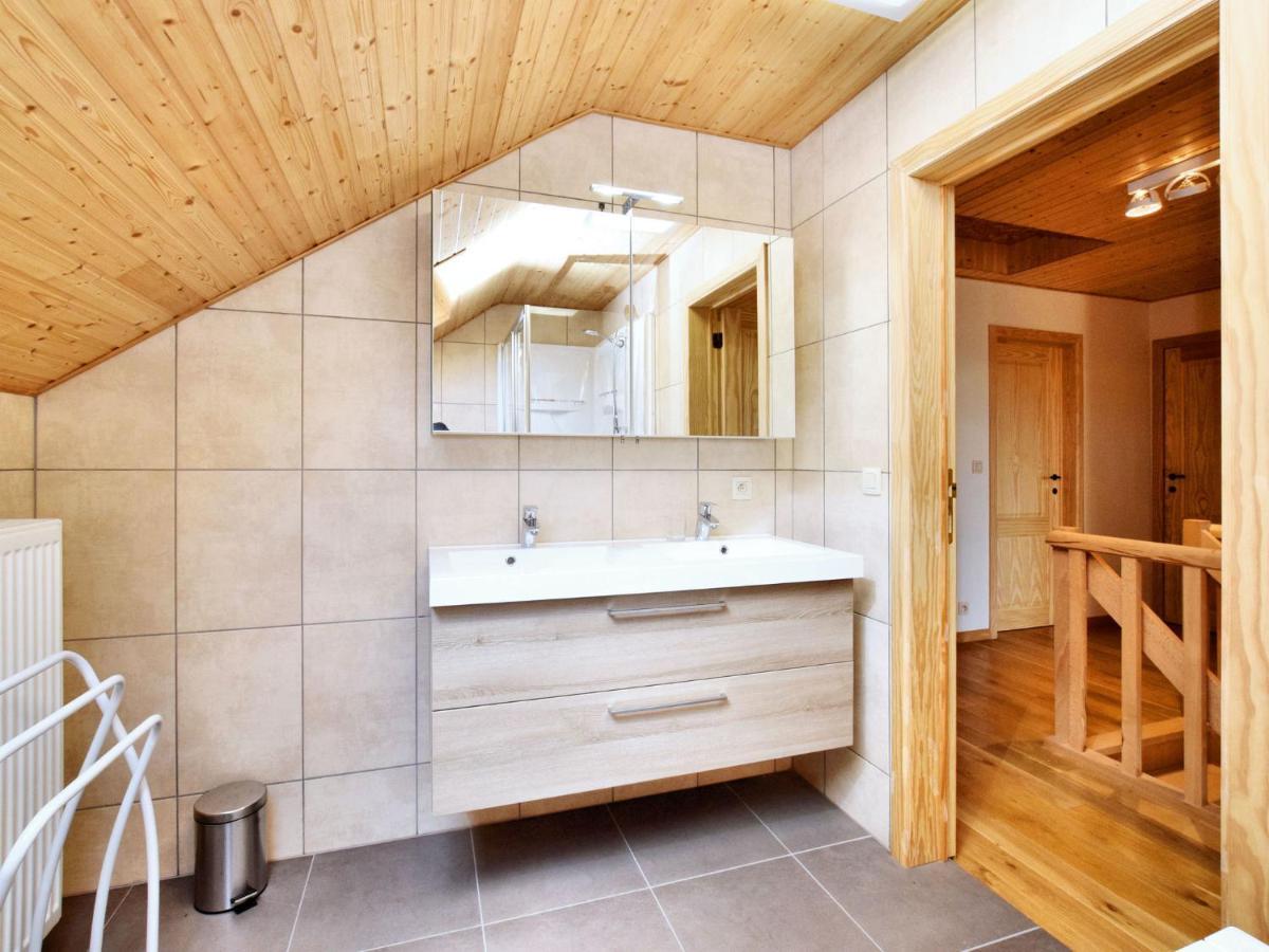 Cosy In With Garden Holiday home *
